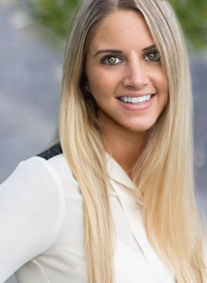 A headshot of Courtney Moore, an admissions counselor at Beach House Recovery Center.