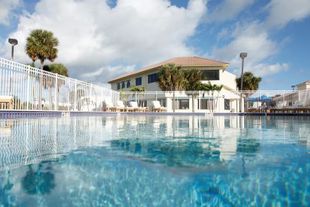 A close up of the large pool at Beach House recovery Center available to our clients as part of the facilities here.